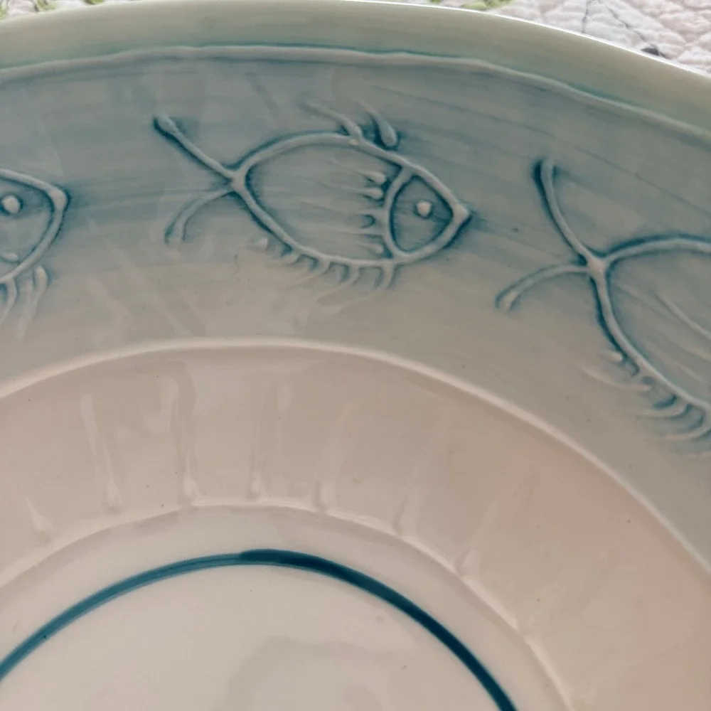 Maioliche Jessica, Italy Embossed Ceramic Fish Large Serving Bowl Coastal 13